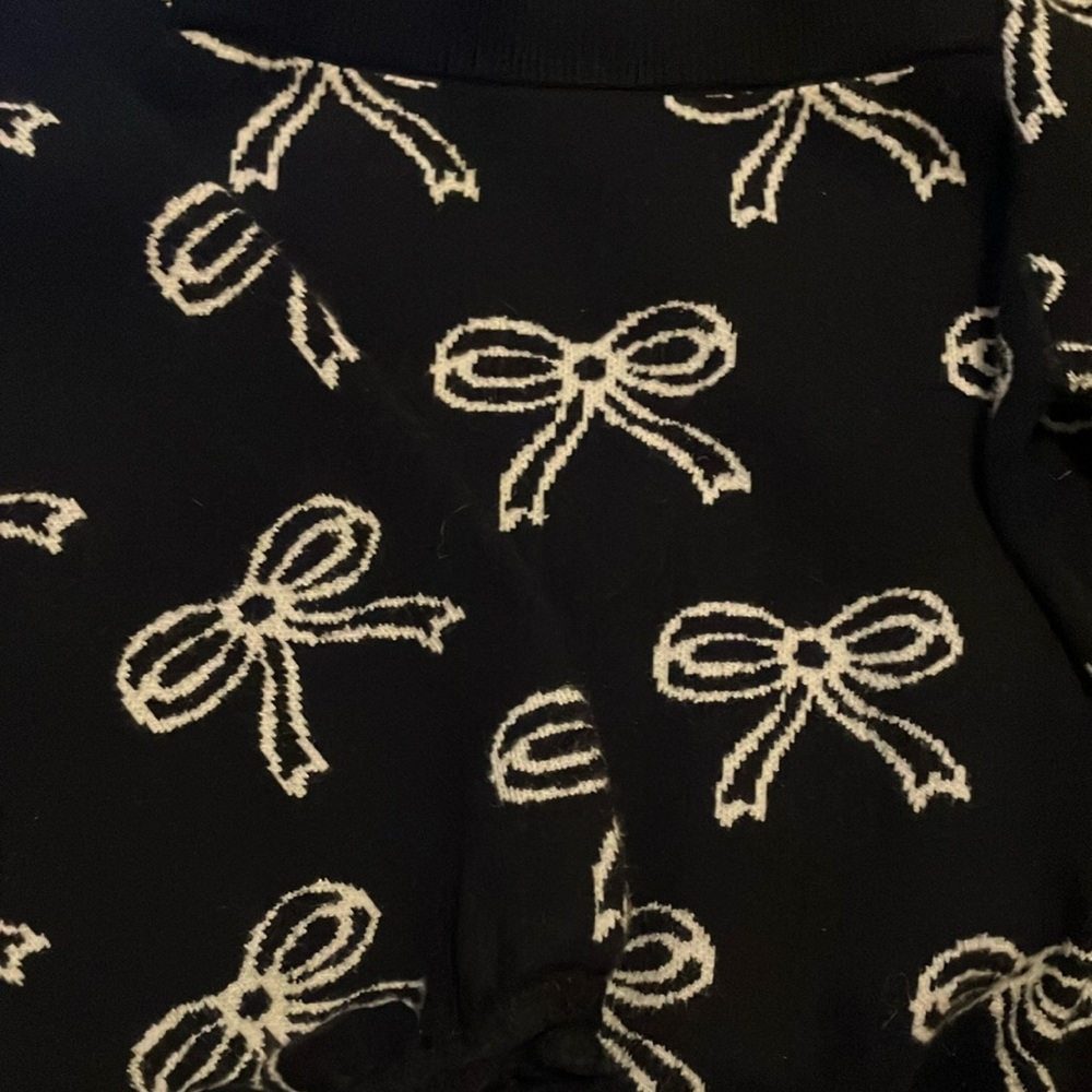 Black Sweater with White Bow Pattern - Picture 3 of 3